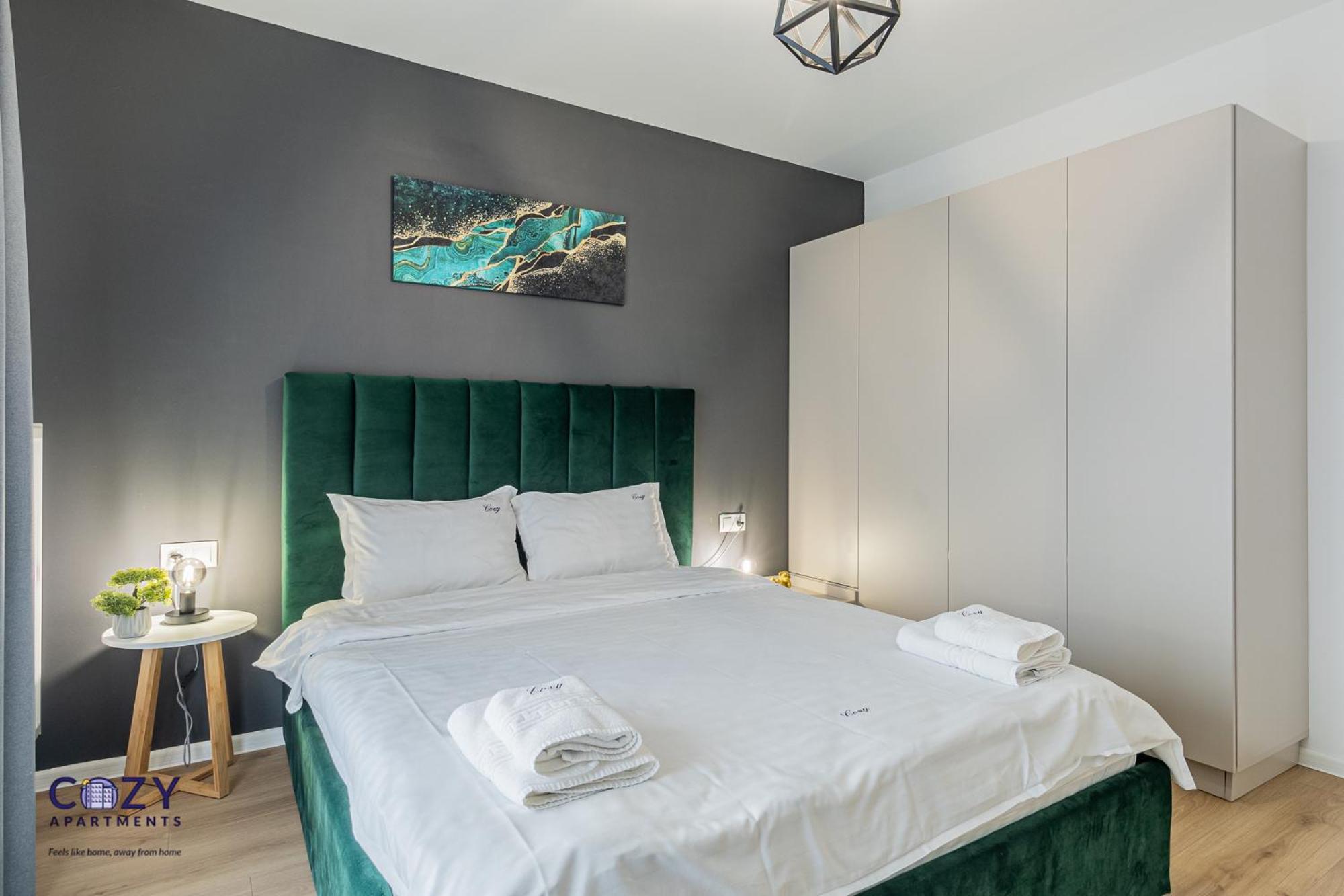 Luxury Residences & Suites In Central Brasov At Coresi Mall Exterior foto